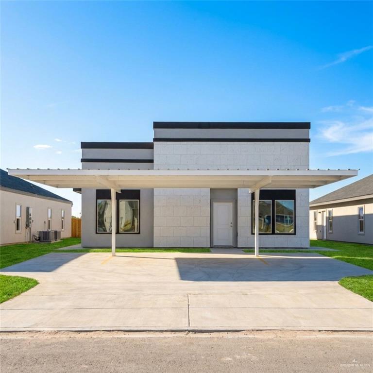 Multi-family home at 11008 27th Street, McAllen, Texas