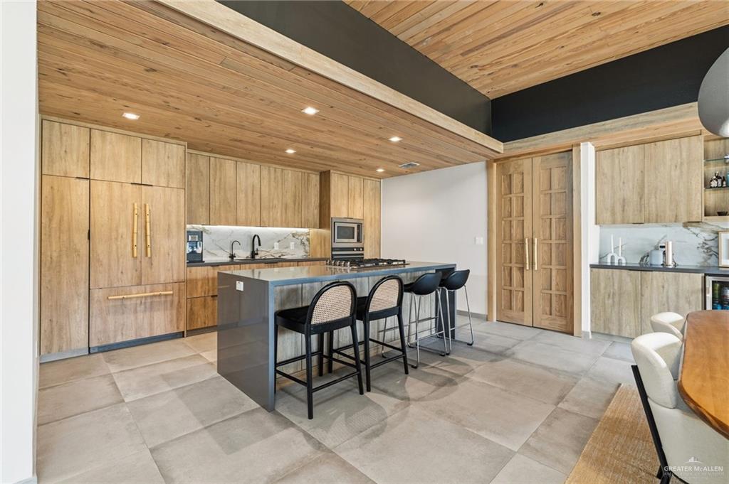 Photo 6 of 2529 Hatfield Avenue