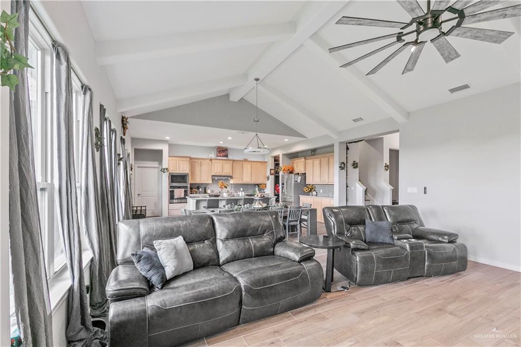 Photo 7 of 14803 Brazos Lane