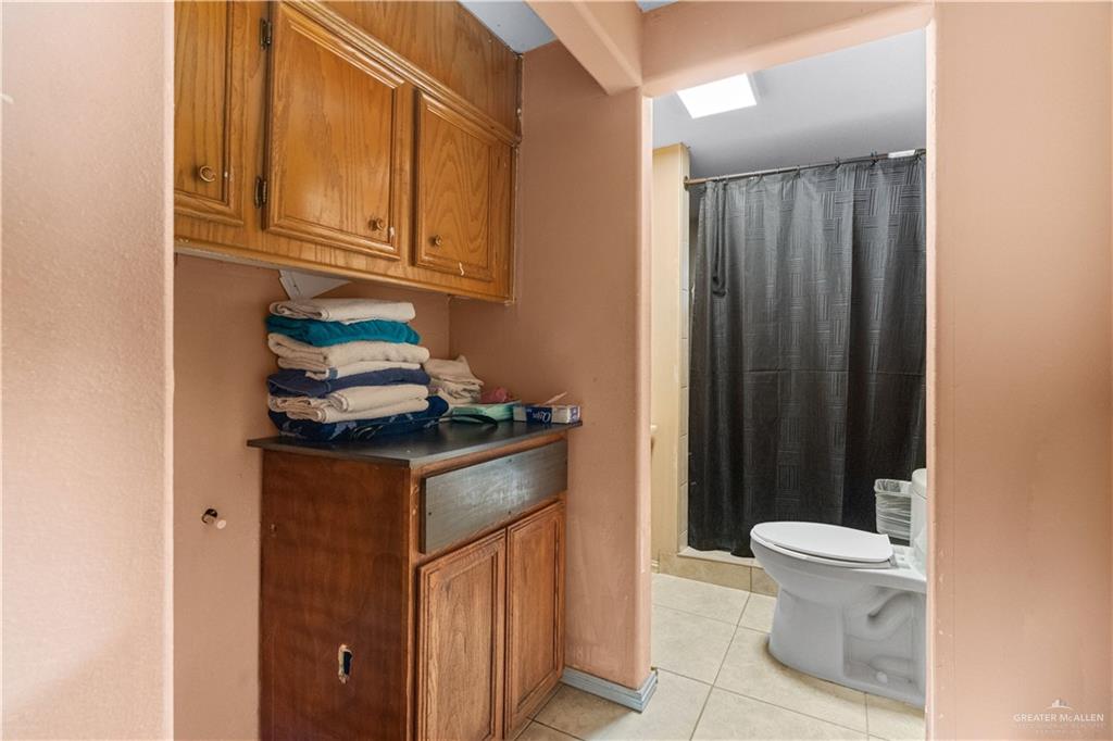 Photo 7 of 409 Clarke Street
