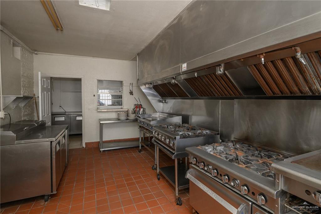 Photo 22 of 267 Robertson Street