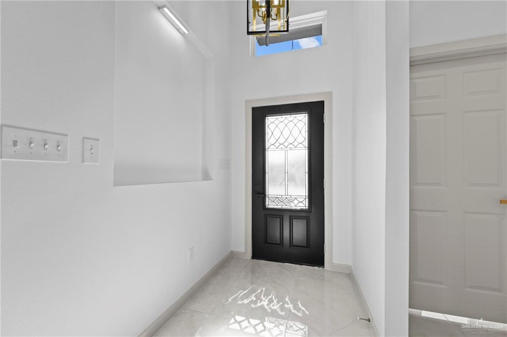 Photo 2 of 5712 Pedaso Del Sol Street