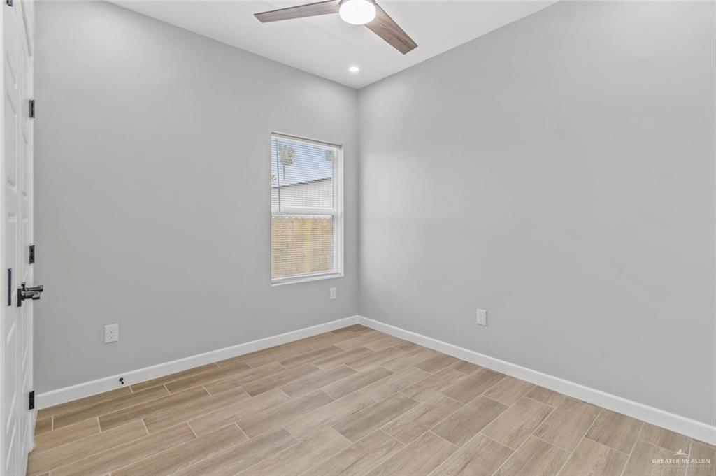 Photo 8 of 102 Yosemite Drive #2