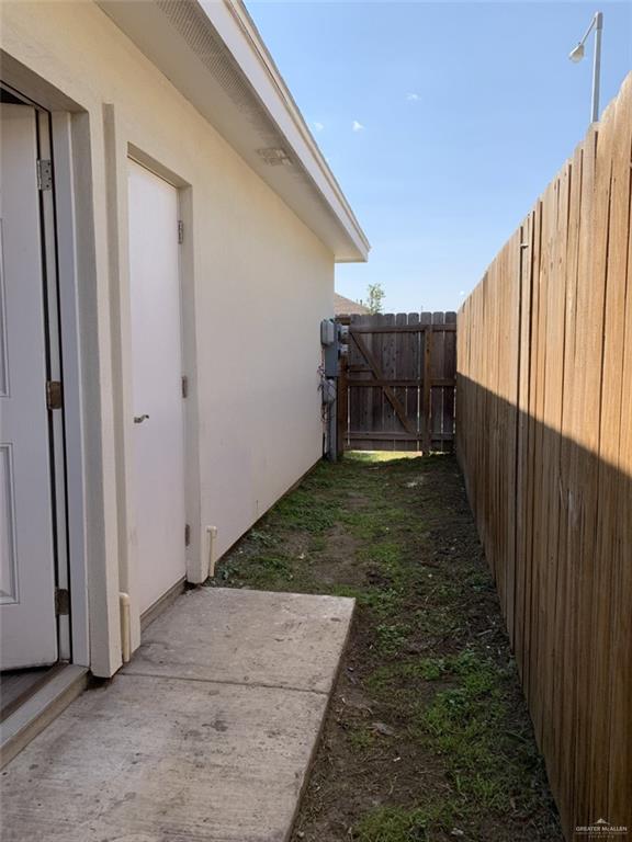 Photo 14 of 416 Teague Avenue #4