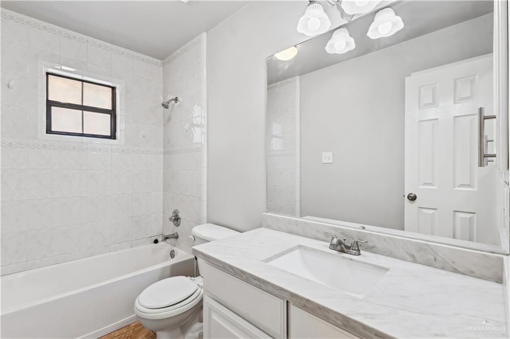 Photo 13 of 6202 Santa Lucia Drive