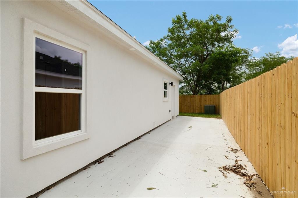 Photo 19 of 416 Acacia Street
