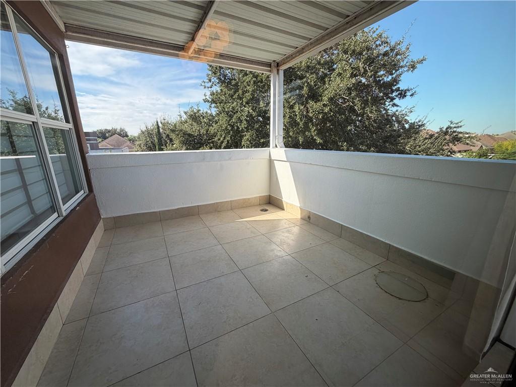 Photo 14 of 4217 Colbath Avenue #450B