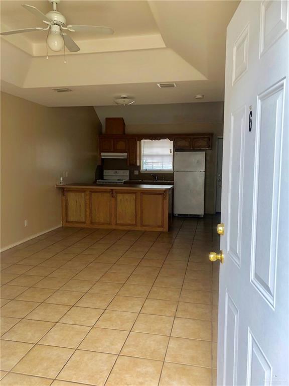 Photo 3 of 804 Cross Lane #6