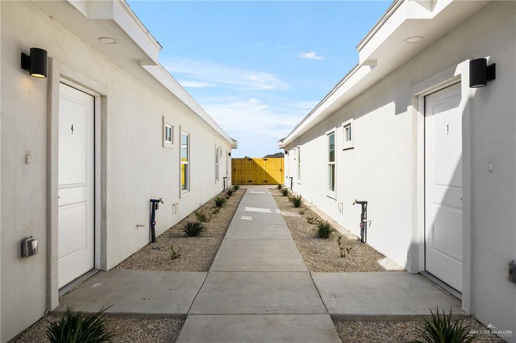 Photo 2 of 3704 Ventura Avenue