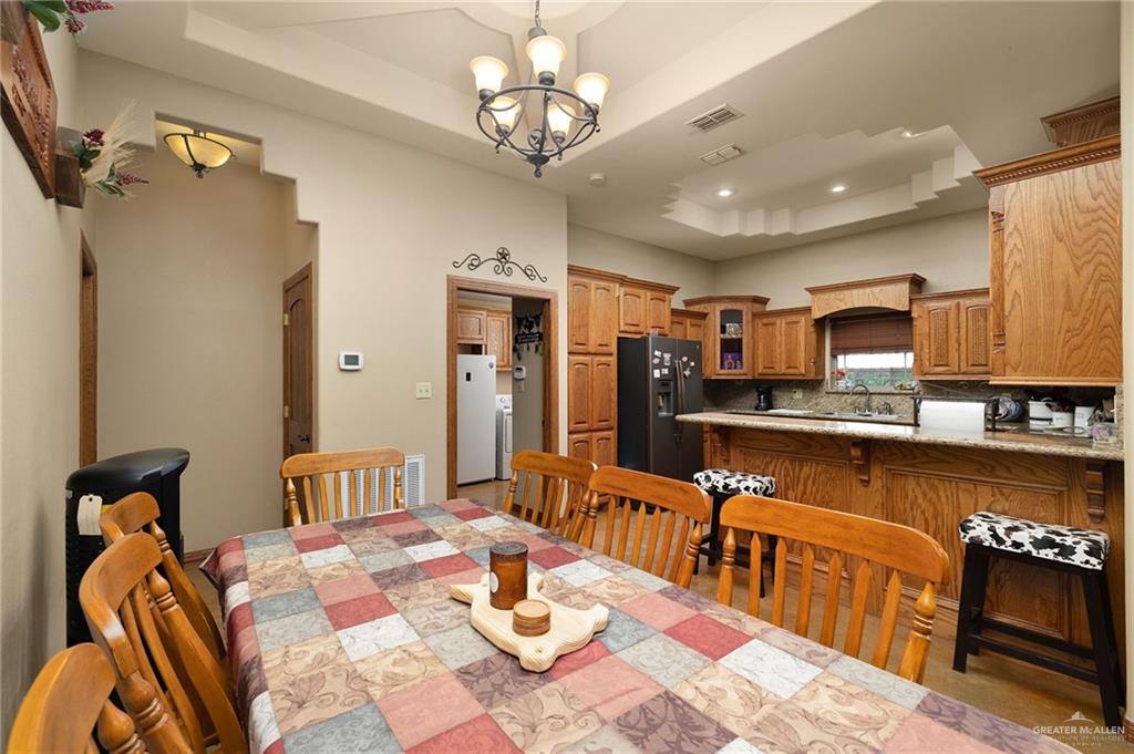 Photo 6 of 3120 Mesquite Country Avenue