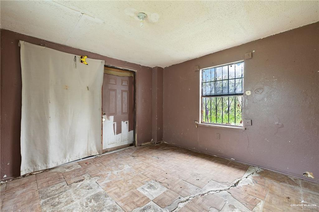 Photo 6 of 211 Cabana Drive