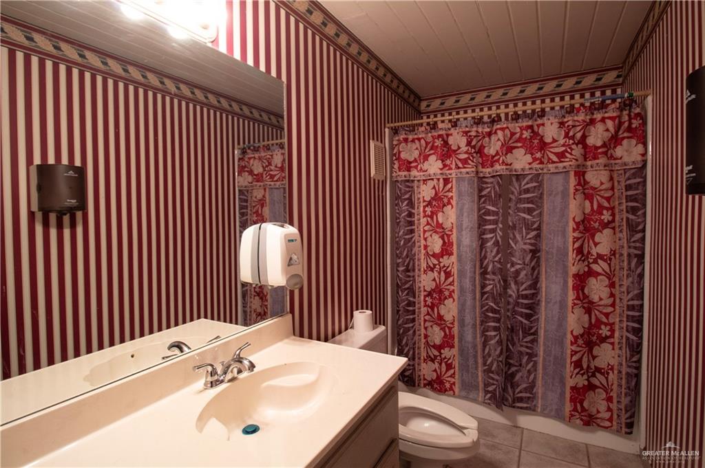 Photo 10 of 600 Beaumont Avenue