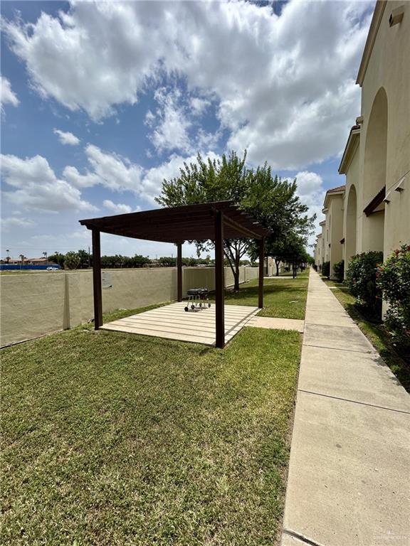 Photo 22 of 1412 Keeton Avenue #25