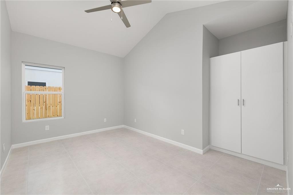 Photo 12 of 800 Oriole Road #2