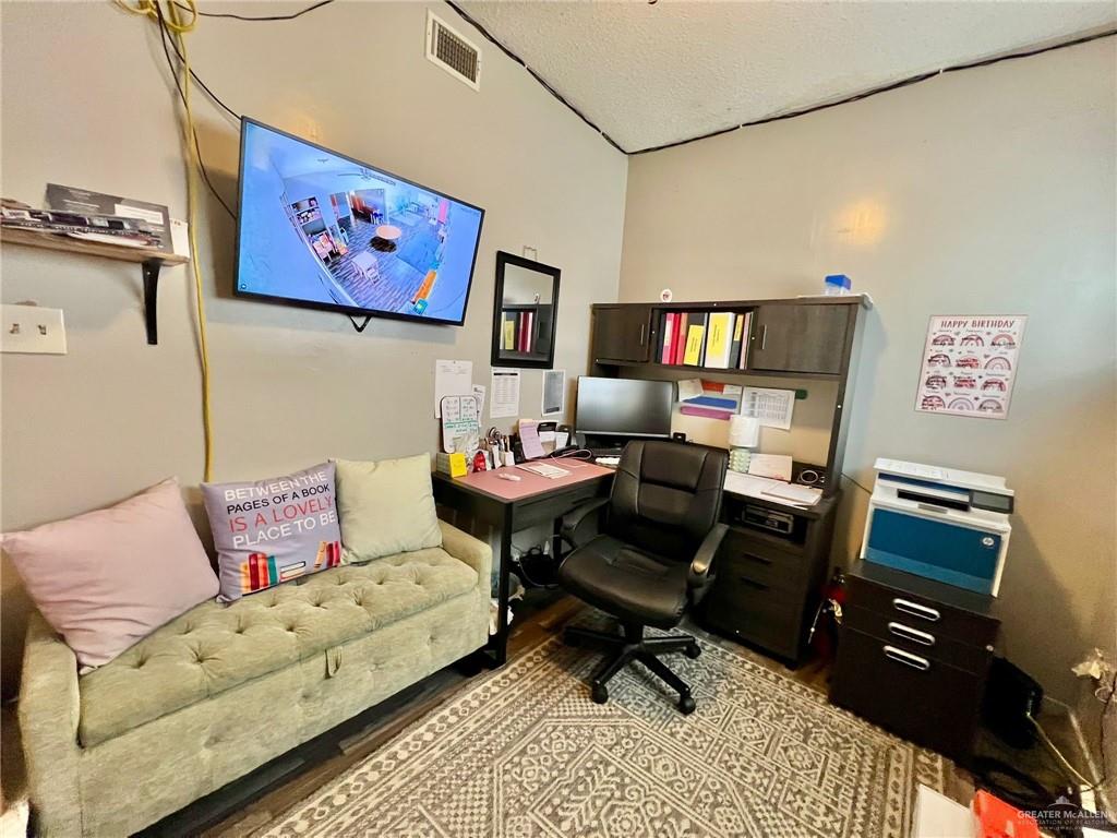Photo 15 of 512 10th Street