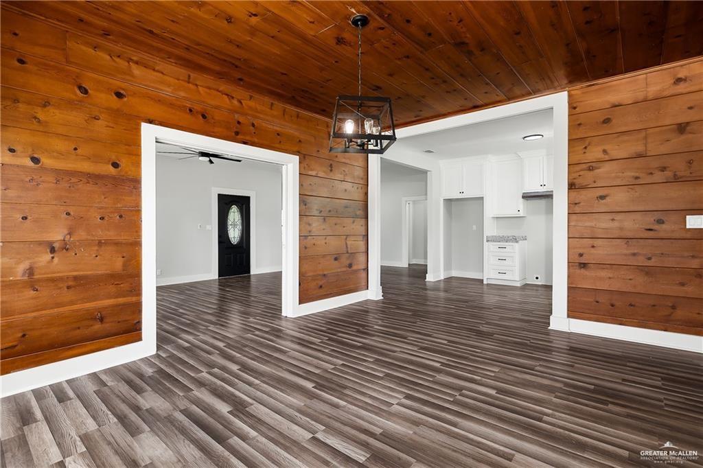 Photo 6 of 620 Hill Drive