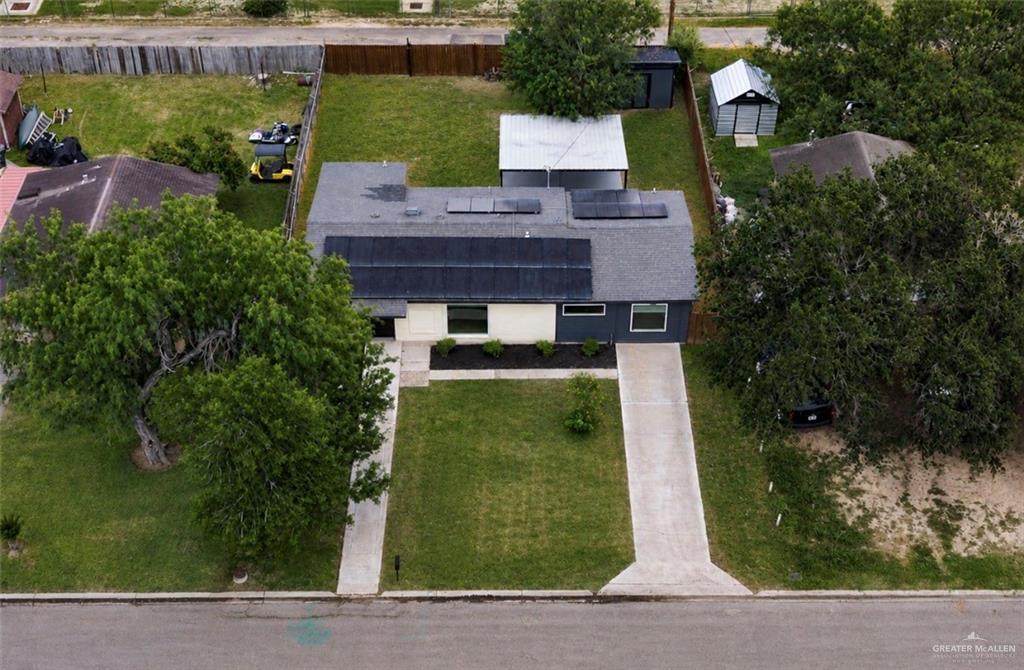 Photo 3 of 1110 Berry Street