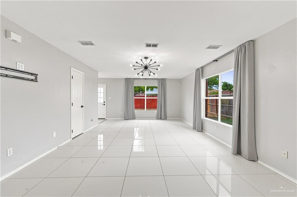Photo 6 of 3305 San Esteban Street