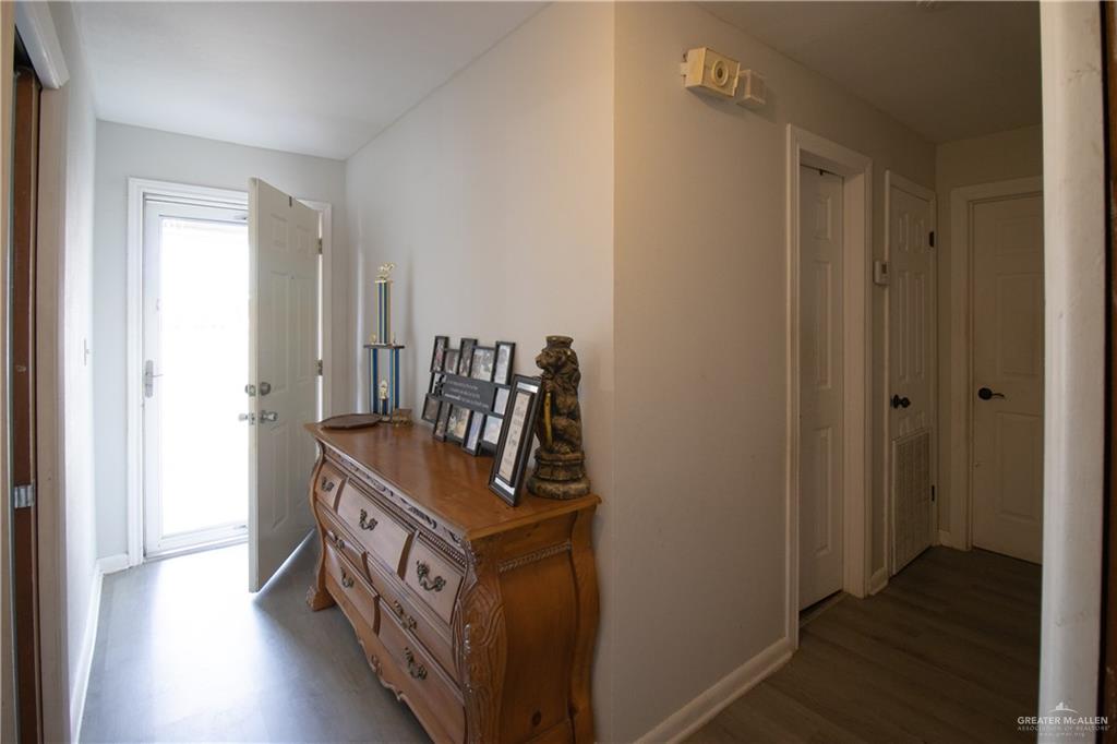 Photo 4 of 1112 Cage Boulevard