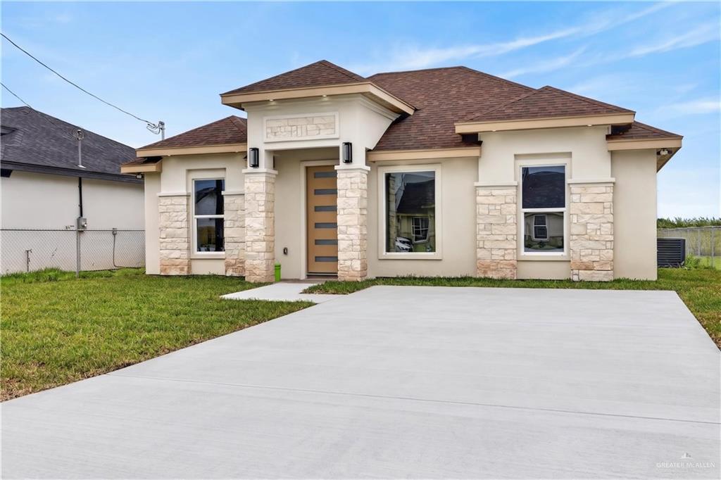 Photo 2 of 332 Barcelona Drive