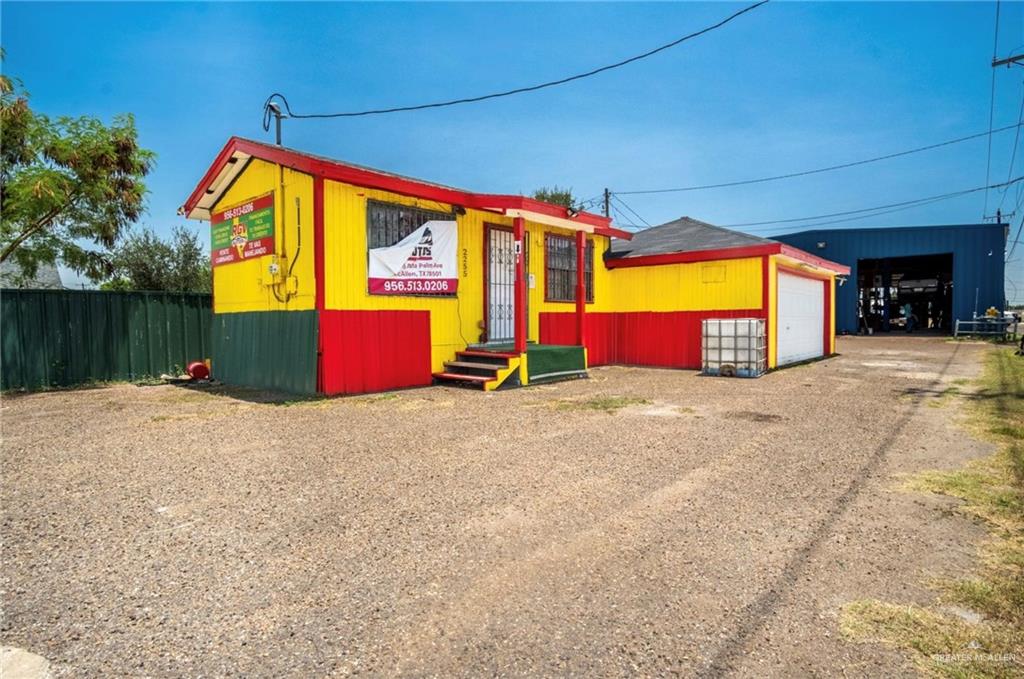 Photo 3 of 2255 Date Palm Avenue