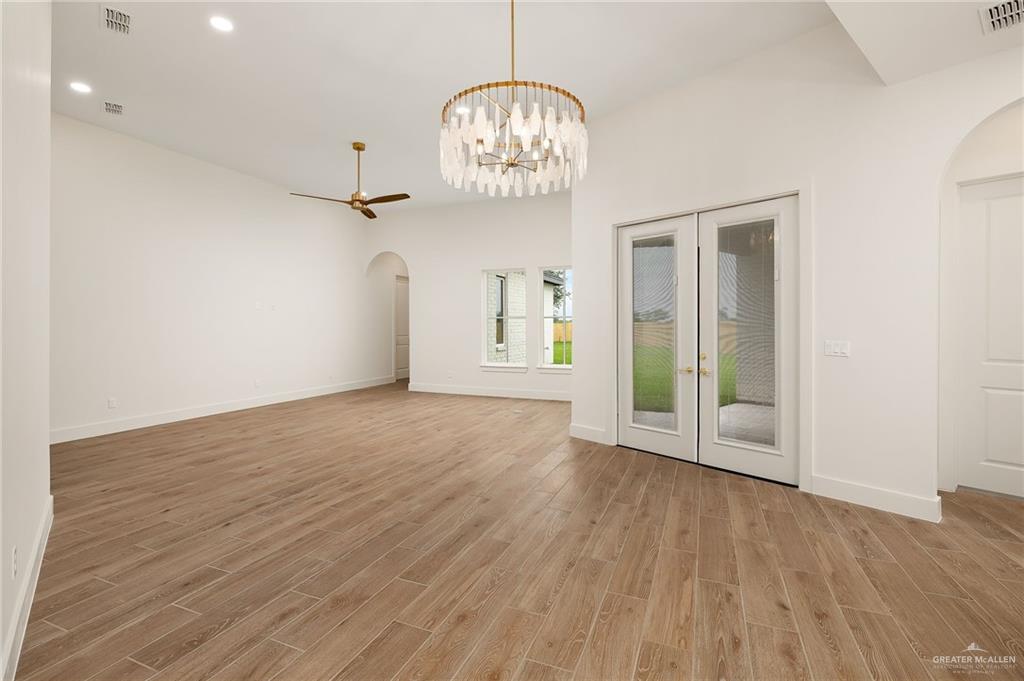 Photo 10 of 3110 Adler Street