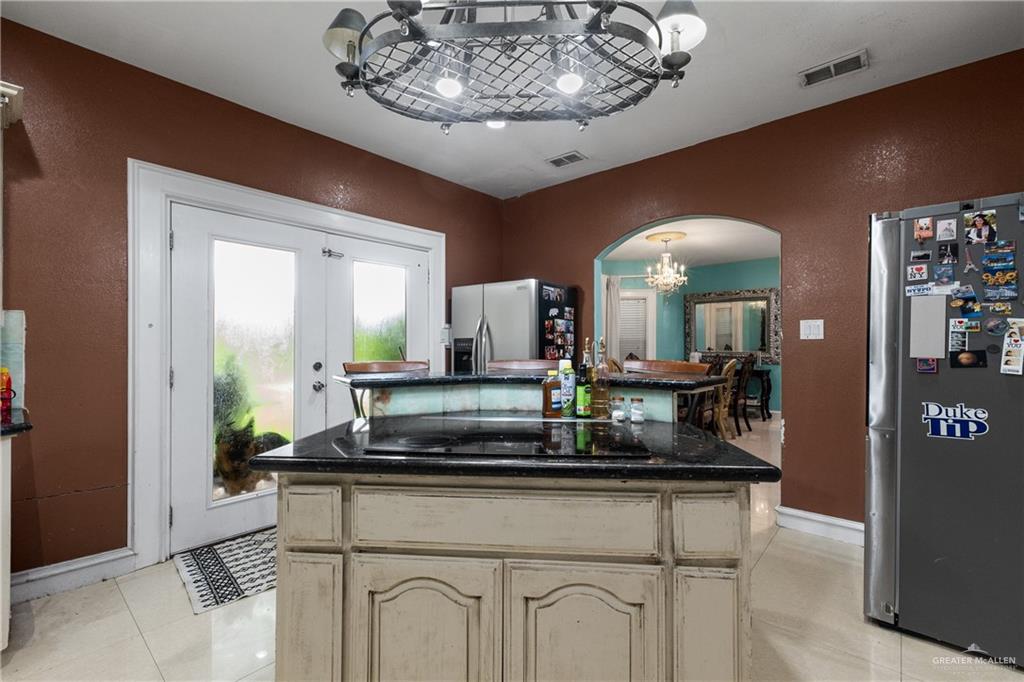 Photo 8 of 5860 Forest Boulevard
