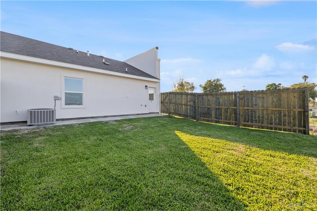Photo 14 of 1324 Abesam Avenue