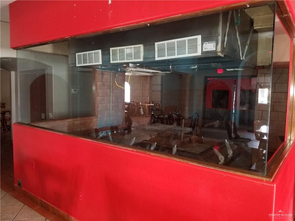 Photo 9 of 2708 Texas Boulevard