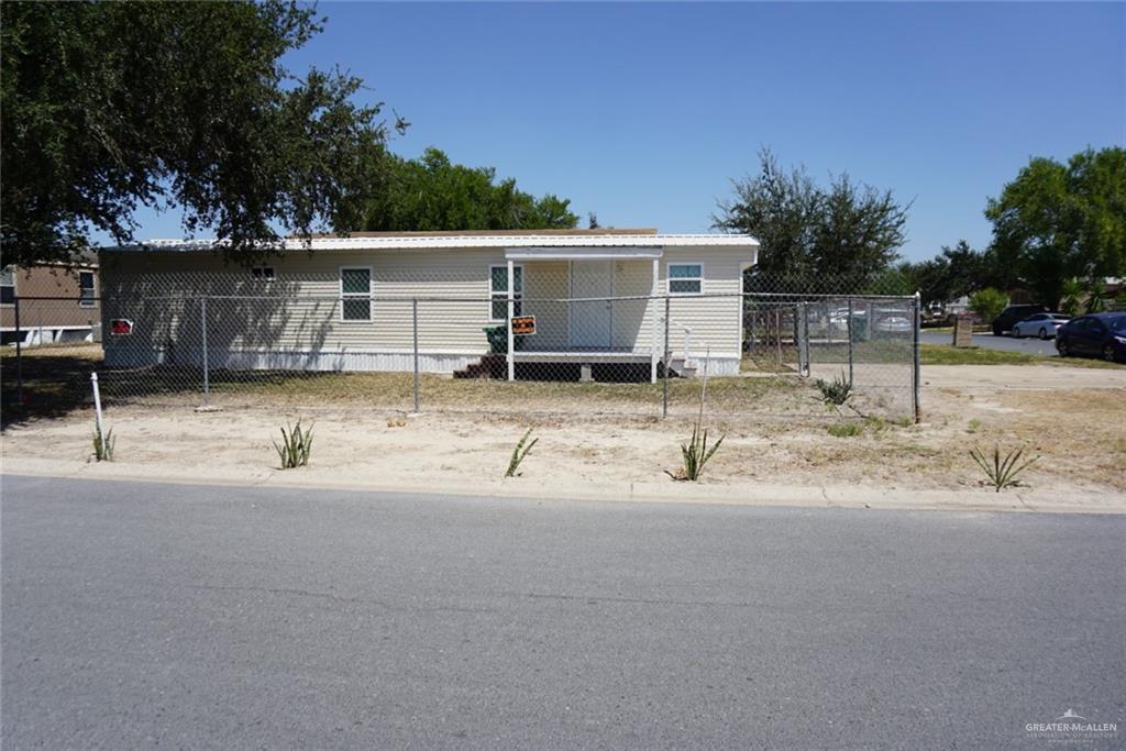 Photo 7 of 1014 Violet Drive