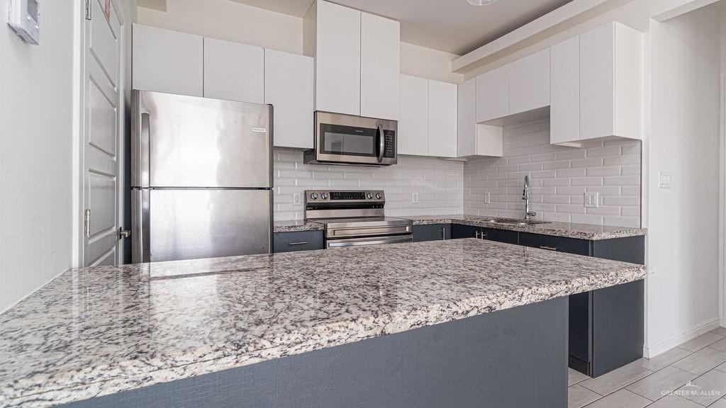 Photo 3 of 901 Yuma Avenue #1902