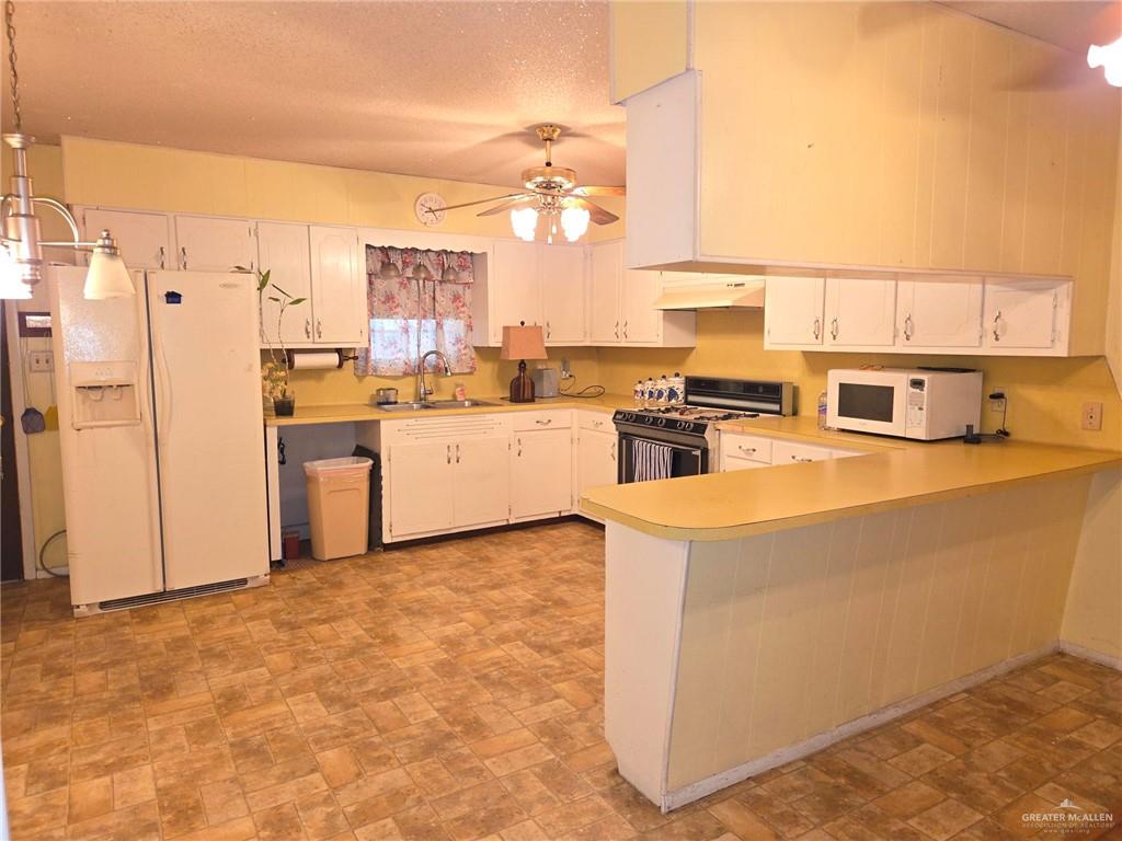 Photo 6 of 102 Greenlawn Street