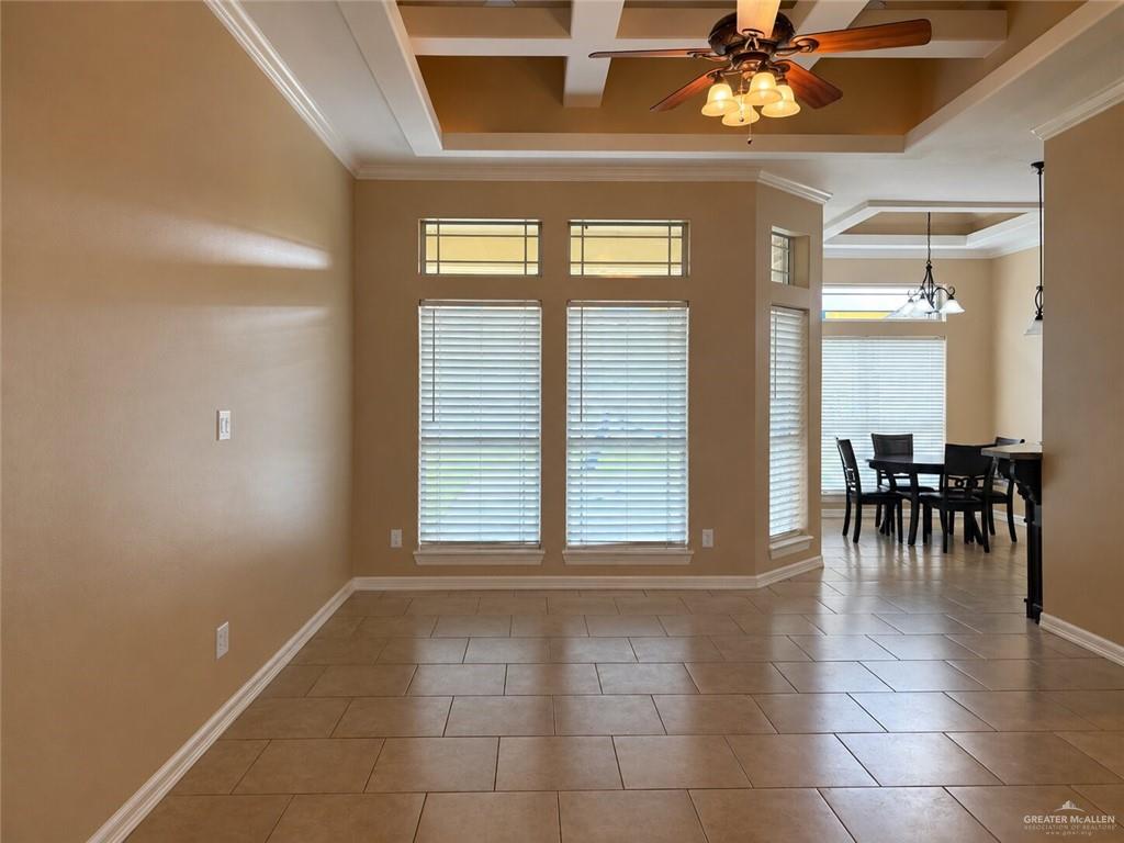Photo 4 of 1712 Damasco Avenue