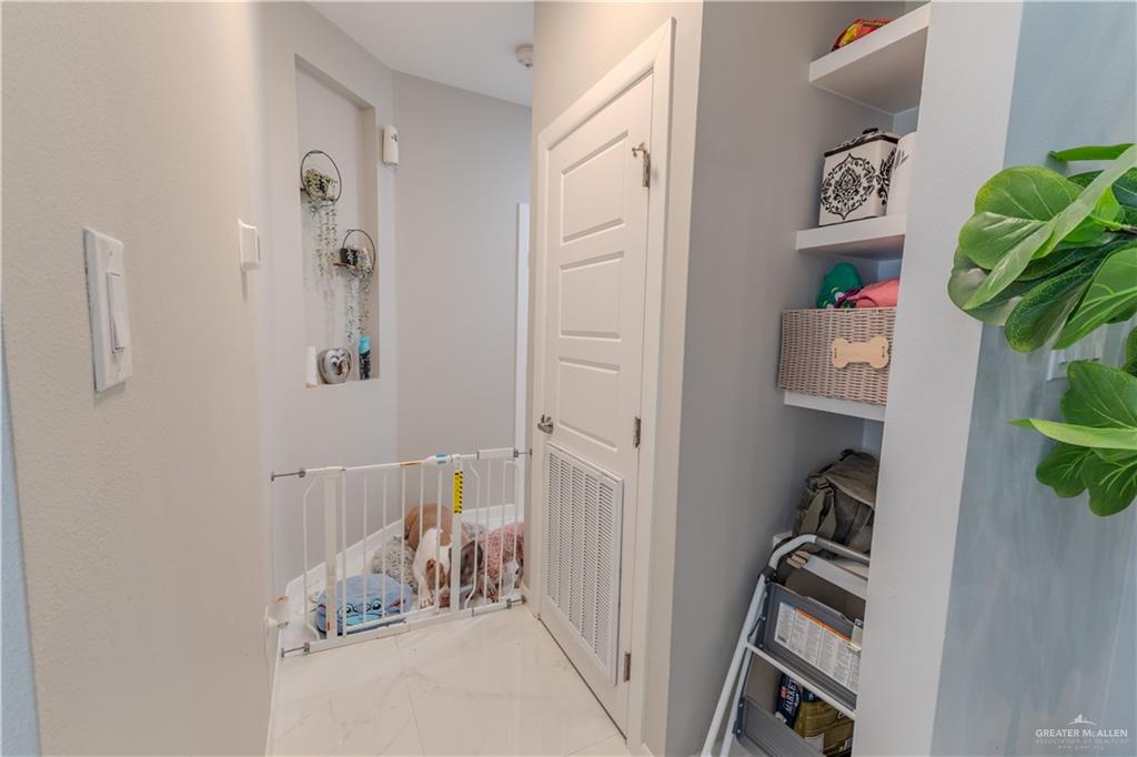 Photo 9 of 2306 Corales Street