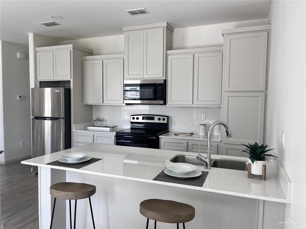 Photo 3 of 1613 Molino Drive #1