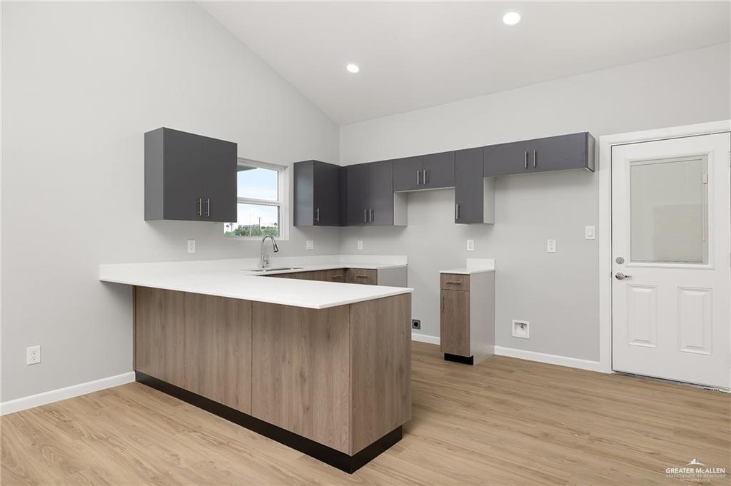 Photo 16 of 2700 Mockingbird Road #4