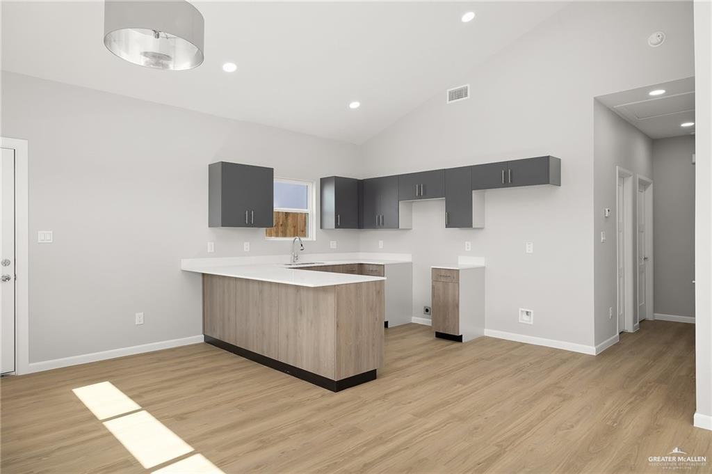 Photo 6 of 2700 Mockingbird Road #4