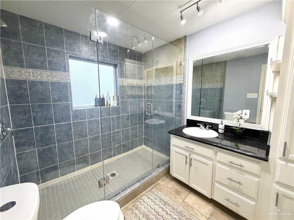 Photo 13 of 404 16th Street