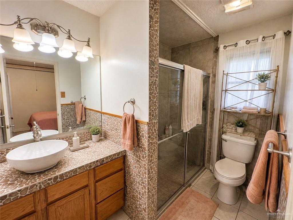 Photo 11 of 4010 Carnation Circle