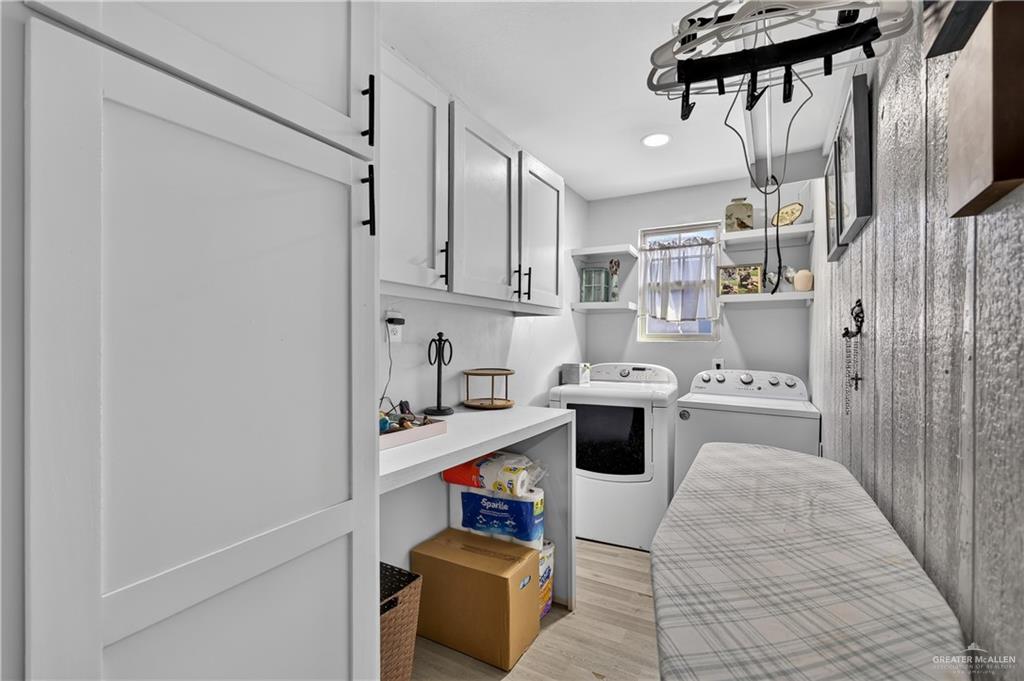 Photo 11 of 5306 La Cima Drive