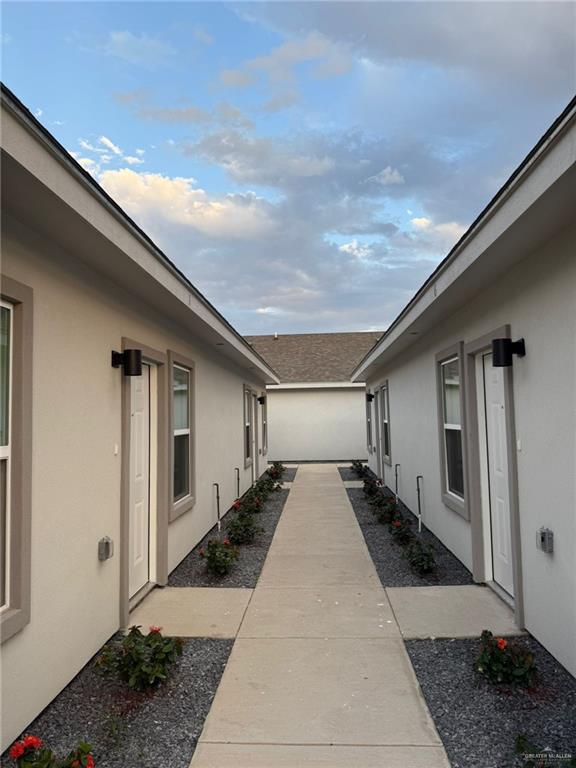 Photo 2 of 800 Dove Avenue #4