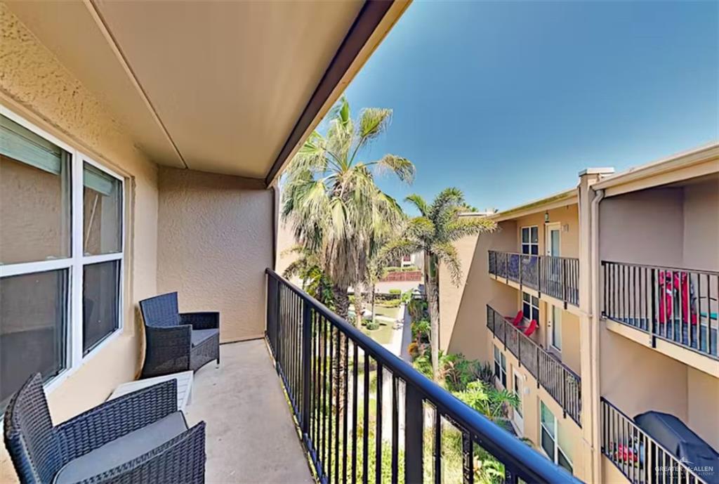 Photo 3 of 115 Coronado Drive
