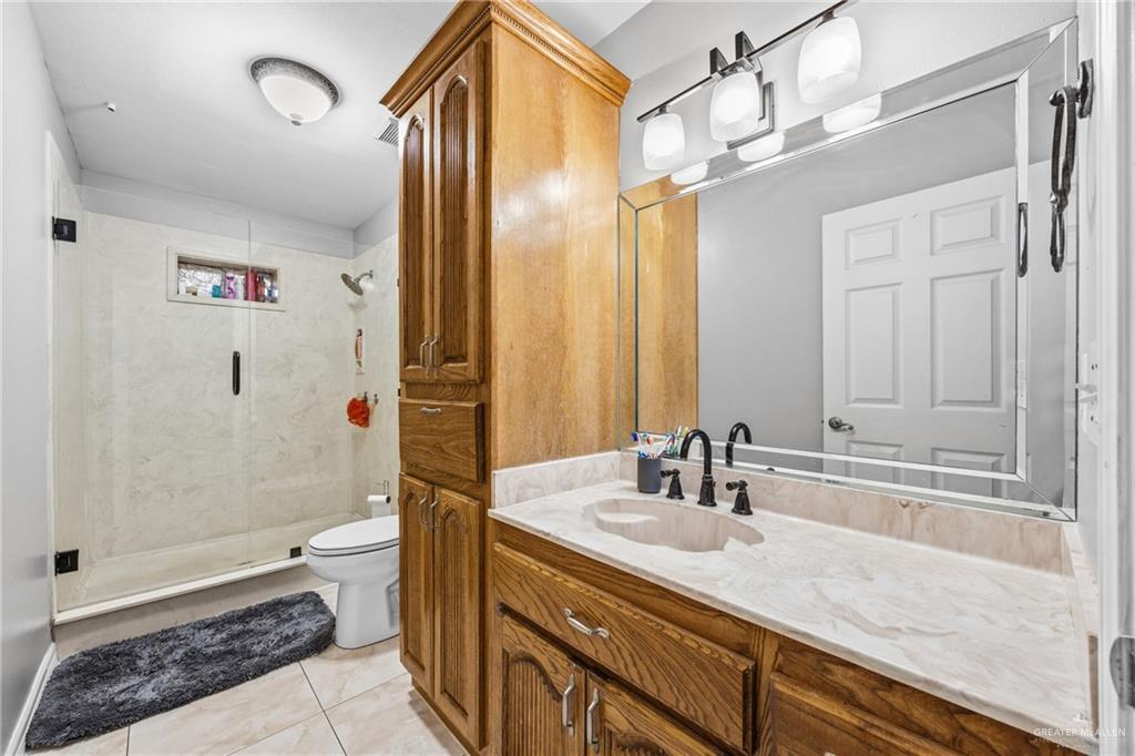 Photo 15 of 1600 Platinum Street