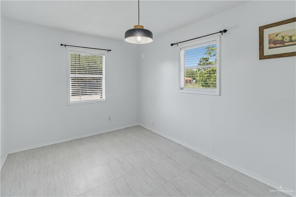 Photo 5 of 518 10th Street