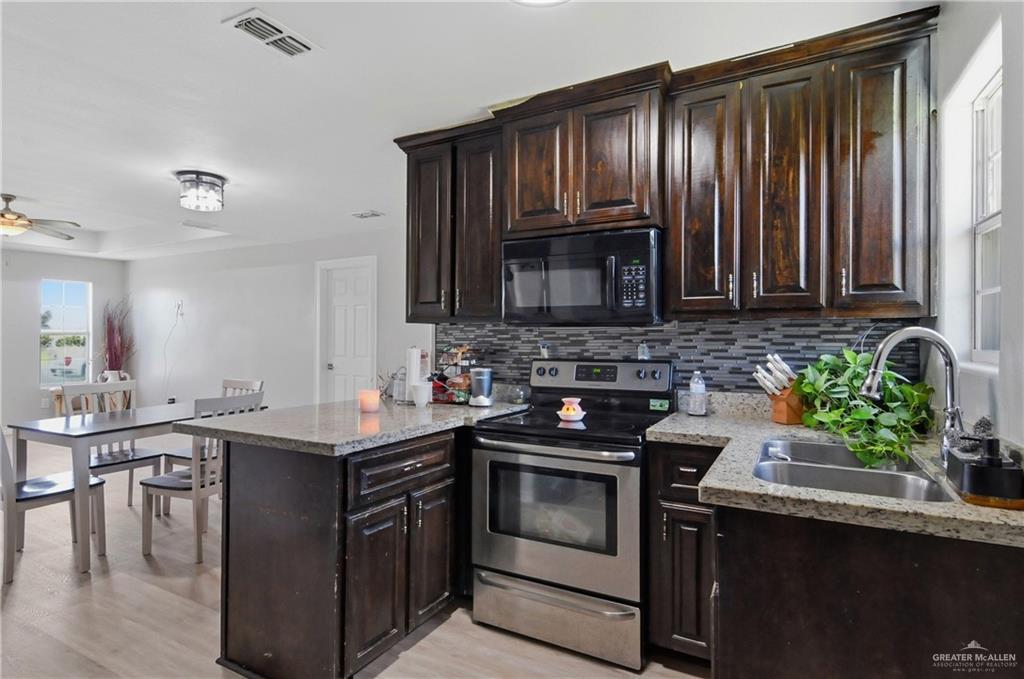 Photo 8 of 232 Spanish Oak Drive