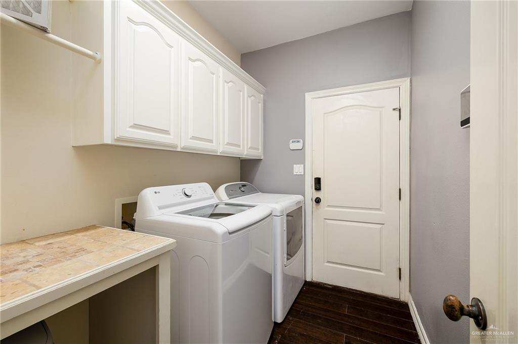 Photo 17 of 5305 Mauritius Lane