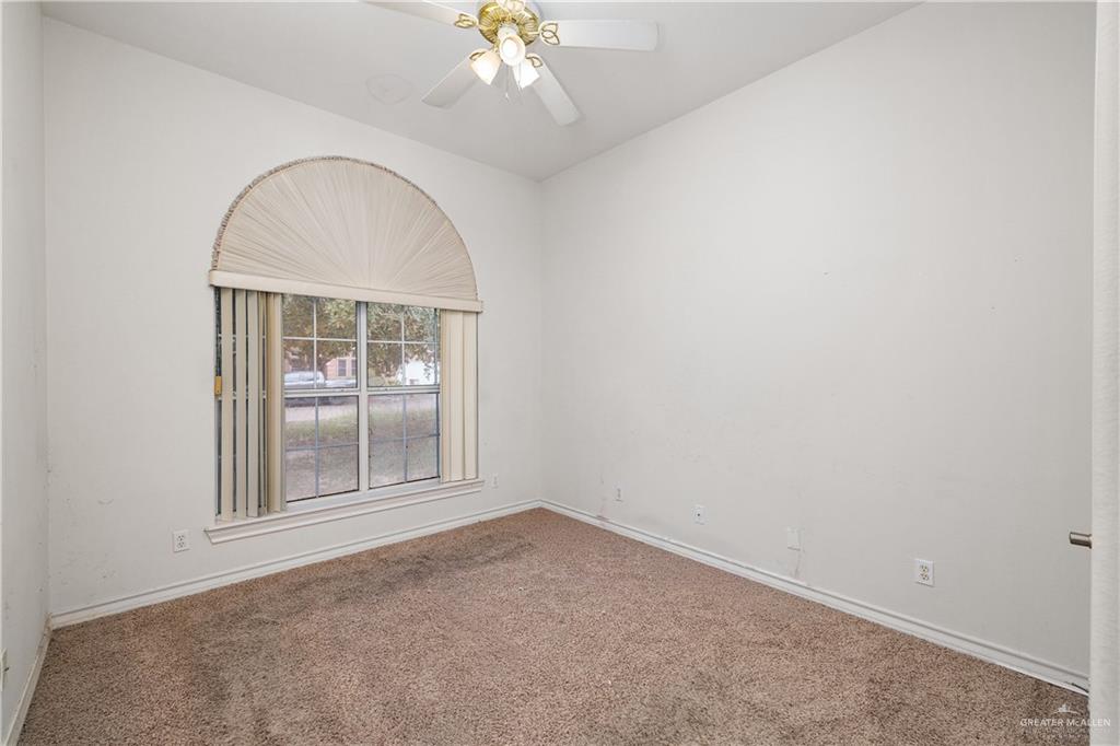 Photo 15 of 1018 Yale Drive