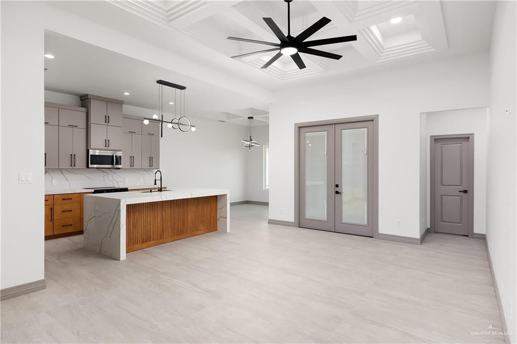 Photo 5 of 3916 Zenker Avenue