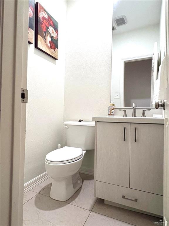 Photo 9 of 806 Amethyst Drive