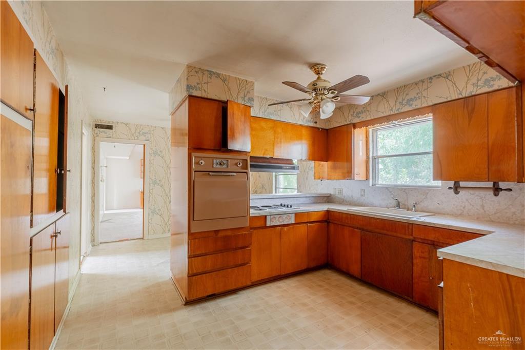 Photo 6 of 1209 Esperanza Avenue